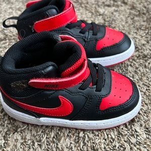 Nike toddler size 8